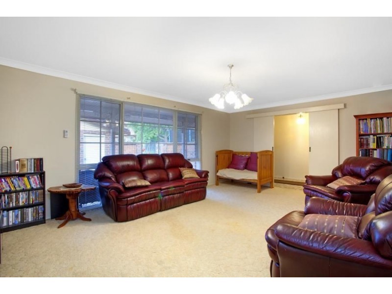 6 Englart Place, Baulkham Hills NSW 2153