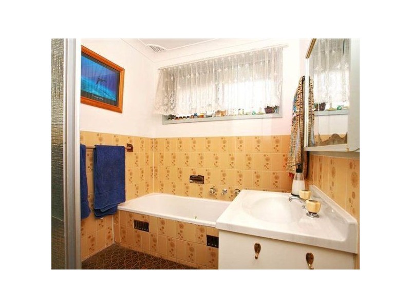 11 Caper Place, Quakers Hill NSW 2763