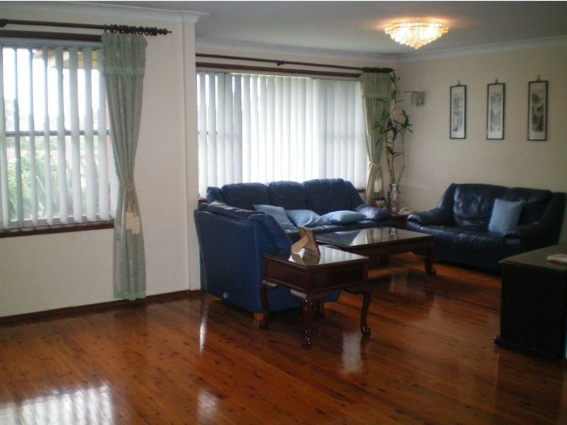 31 Apollo Ave, Baulkham Hills NSW 2153
