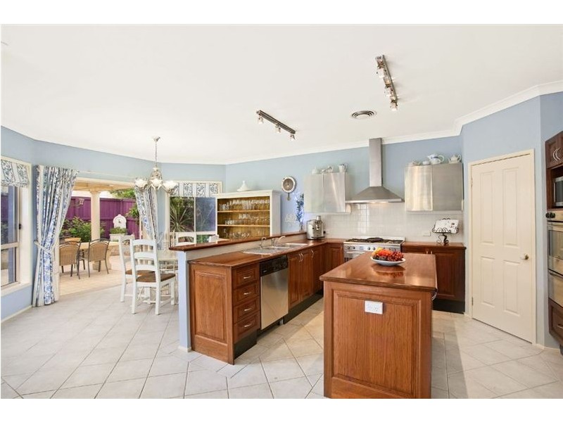 33 Sanctuary Drive, Beaumont Hills NSW 2155