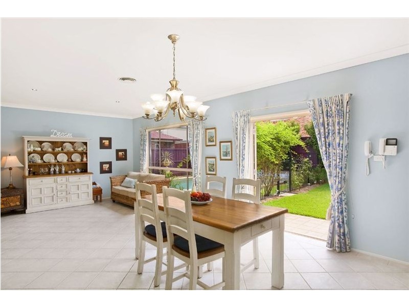 33 Sanctuary Drive, Beaumont Hills NSW 2155