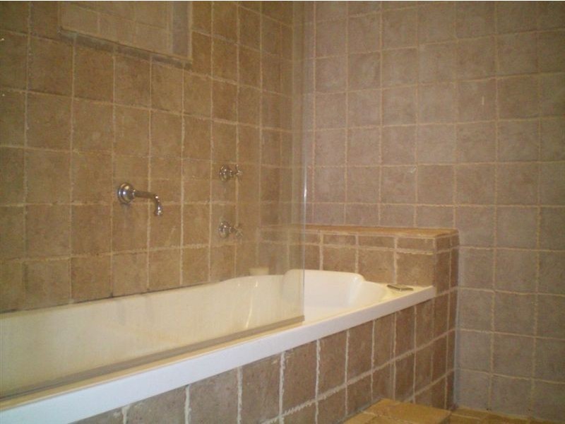 8 Chisholm Drive, Quakers Hill NSW 2763