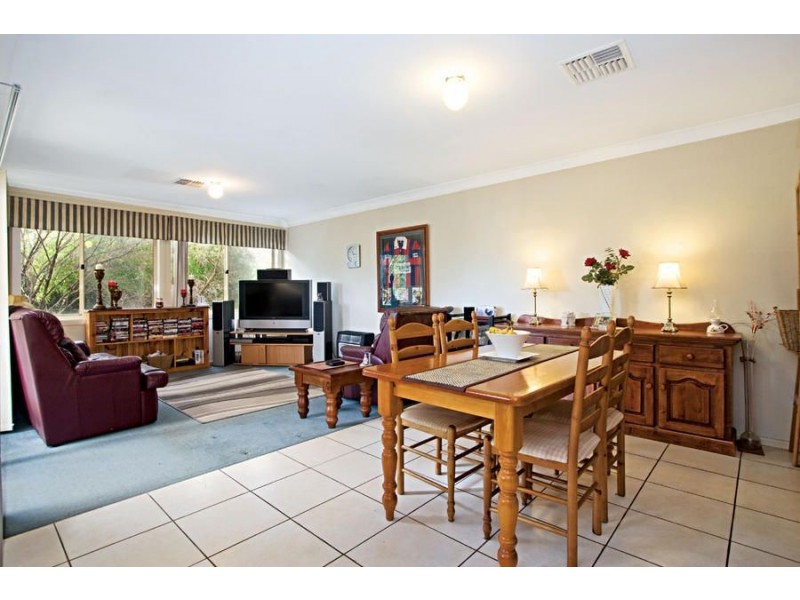 8 Collins Court, Rouse Hill NSW 2155