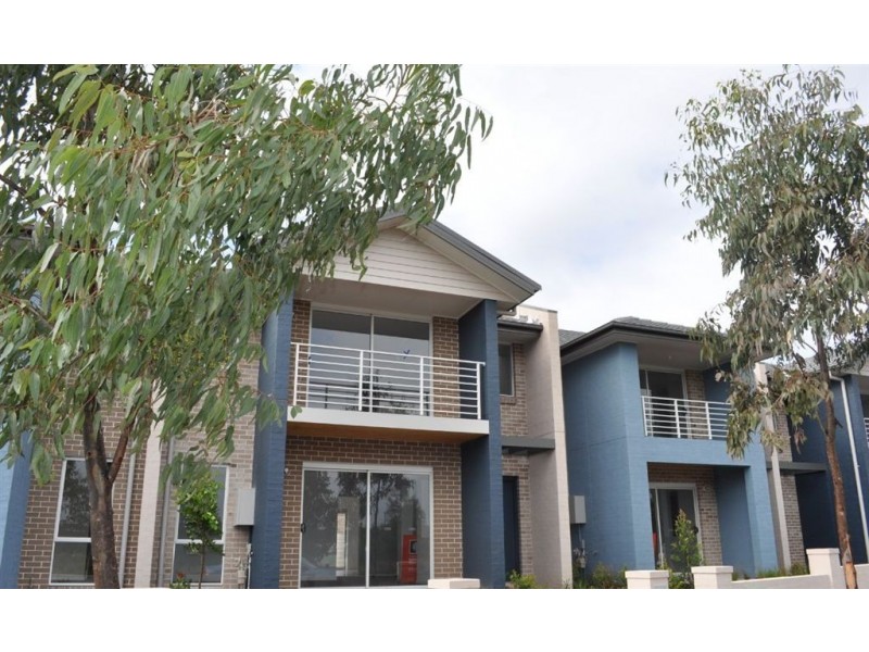 18 Driftway Drive, Pemulwuy NSW 2145