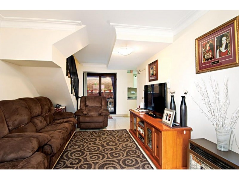 7/3-5 Windermere Avenue, Northmead NSW 2152