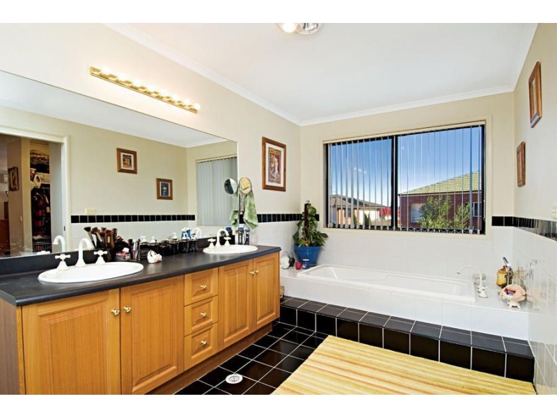 21 Peak Street, Glenwood NSW 2768