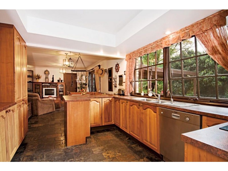 111 Chapel Lane, Baulkham Hills NSW 2153