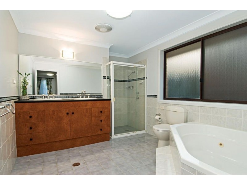 4 Crown Mews, Bella Vista NSW 2153