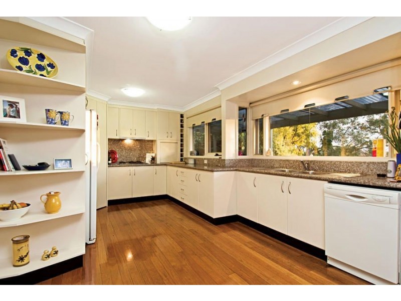 8 Jamberoo Avenue, Baulkham Hills NSW 2153