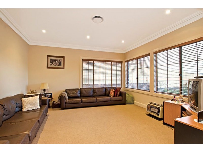 56 Springfield Crescent, Bella Vista NSW 2153