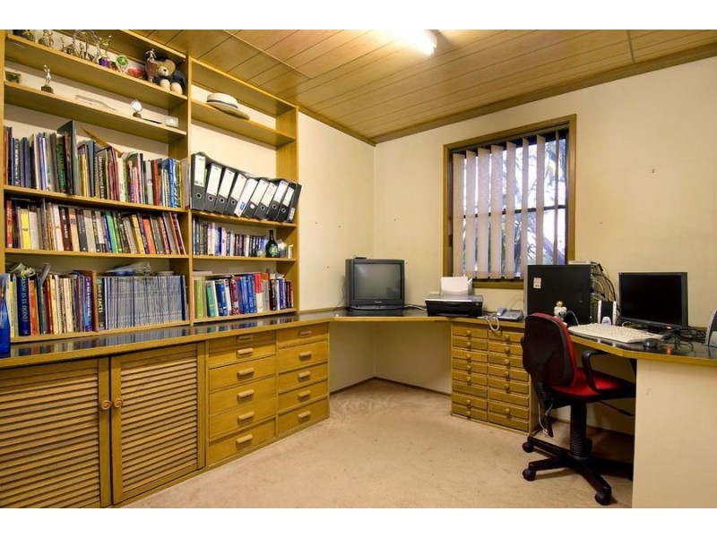 24 Valerie Avenue, Baulkham Hills NSW 2153