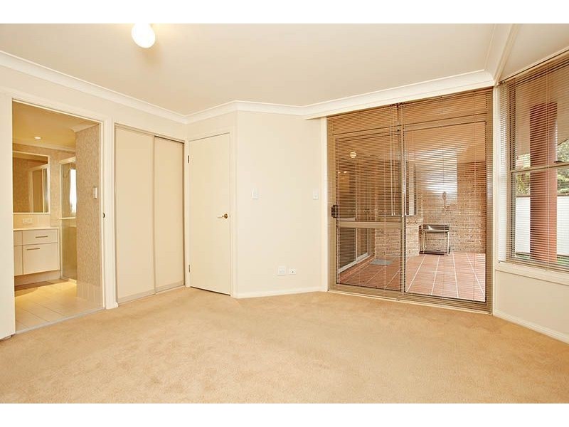 35 Castle Pines Drive, Baulkham Hills NSW 2153