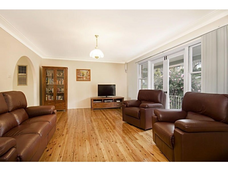 13 Reiby Drive, Baulkham Hills NSW 2153