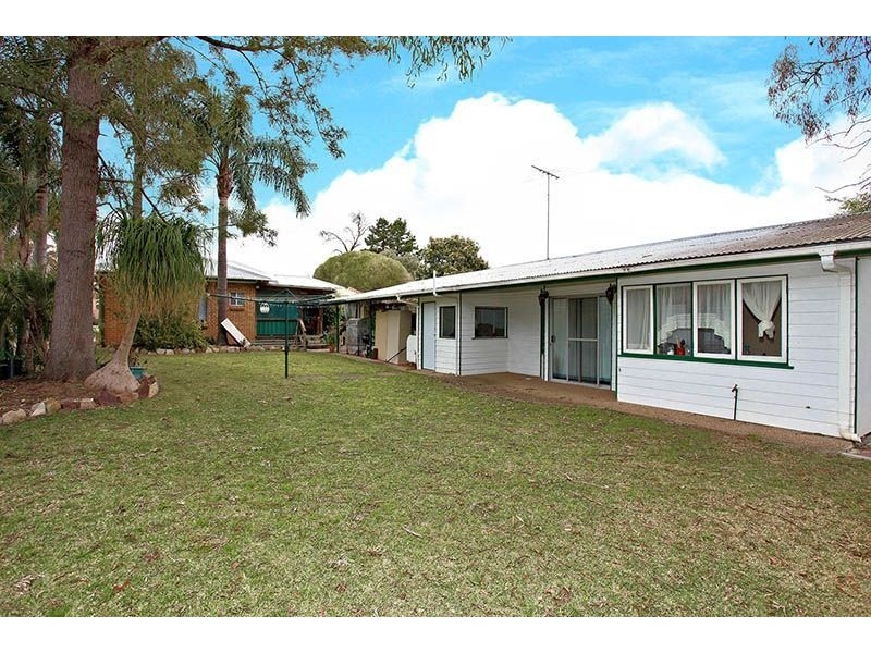 17 Montrose Street, Quakers Hill NSW 2763