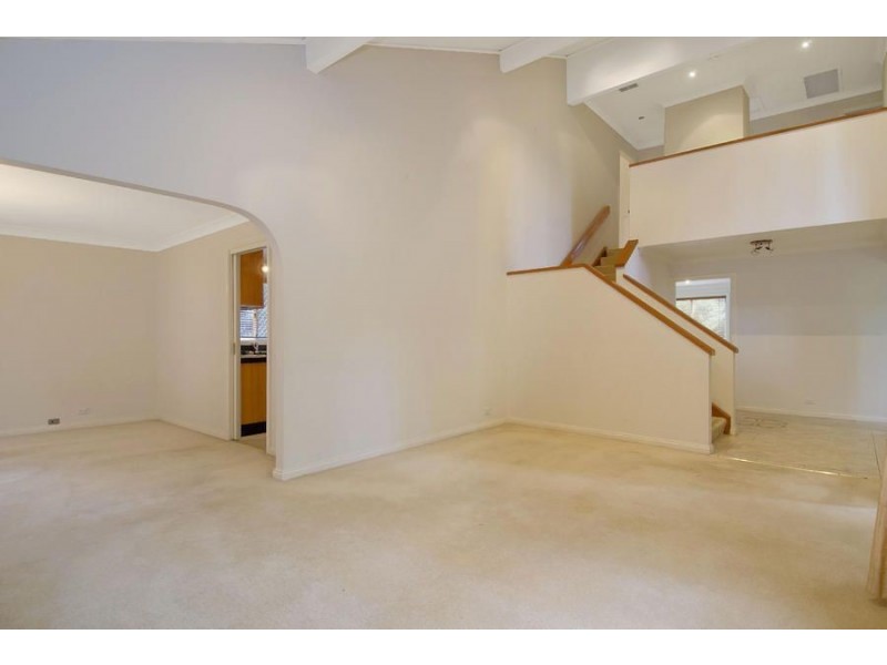 18 Gaiwood Place, Castle Hill NSW 2154