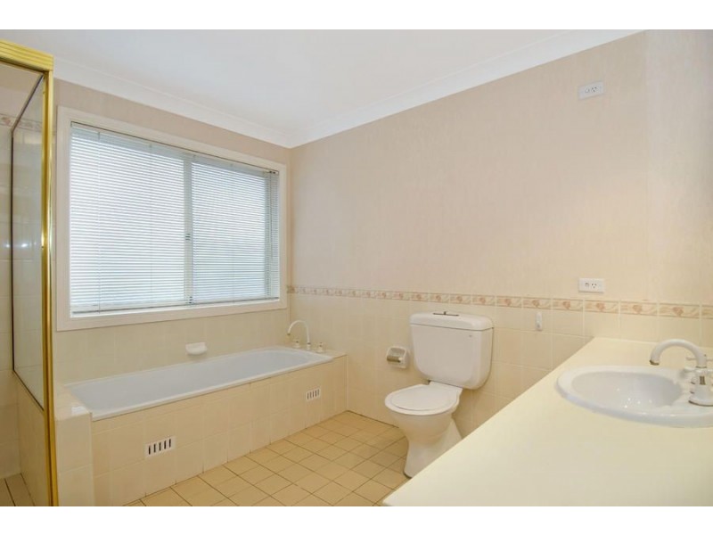 18 Gaiwood Place, Castle Hill NSW 2154