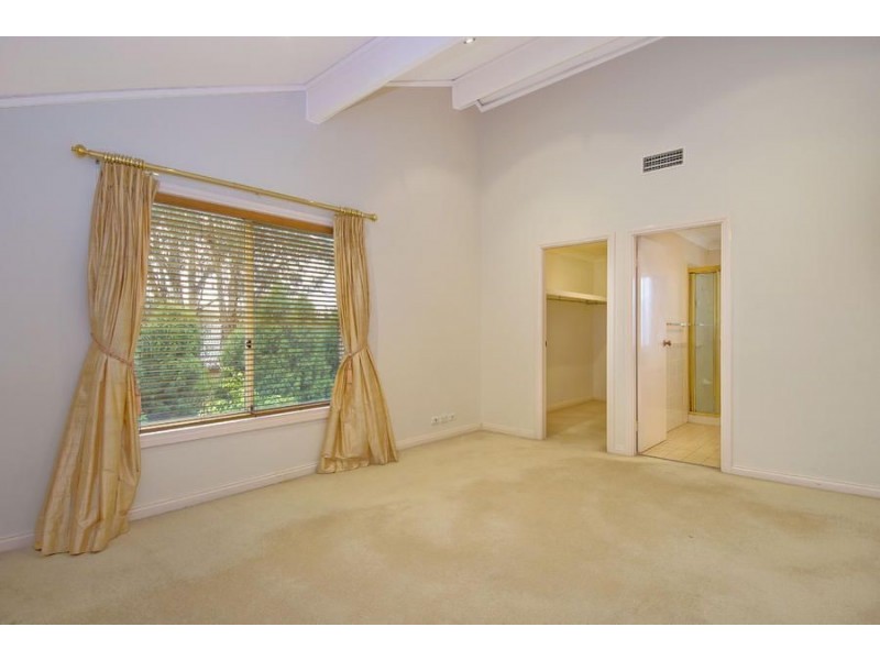 18 Gaiwood Place, Castle Hill NSW 2154