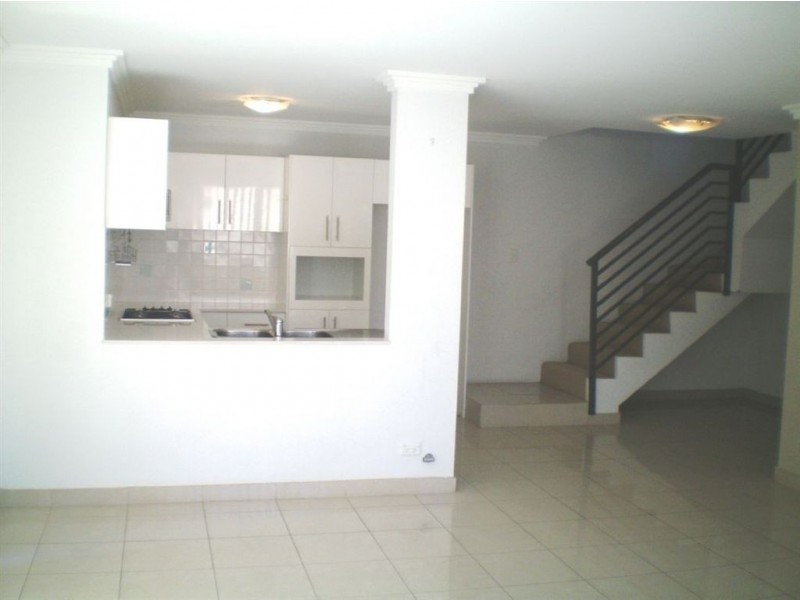 4/15-17 Whitling Avenue, Castle Hill NSW 2154