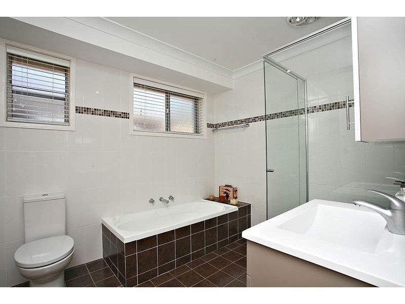 27 Aberdeen Road, Winston Hills NSW 2153