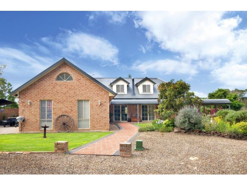 32 Orana Road, Kenthurst NSW 2156
