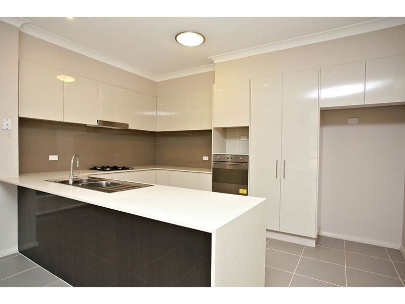 8 Chelsea Road, Castle Hill NSW 2154