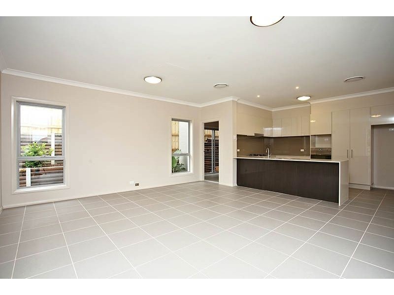 8 Chelsea Road, Castle Hill NSW 2154