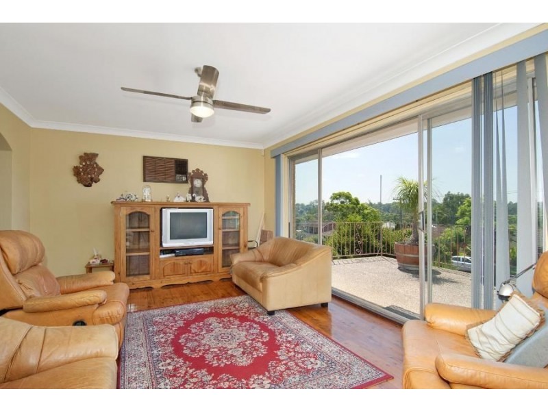 22 Tarana Crescent, Baulkham Hills NSW 2153