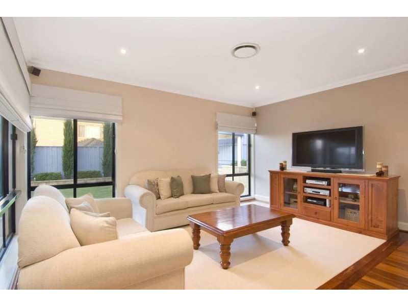 77 Chepstow Drive, Castle Hill NSW 2154