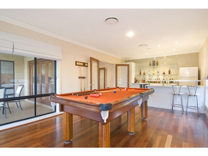 77 Chepstow Drive, Castle Hill NSW 2154