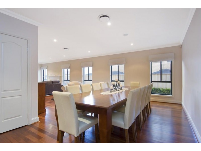 77 Chepstow Drive, Castle Hill NSW 2154