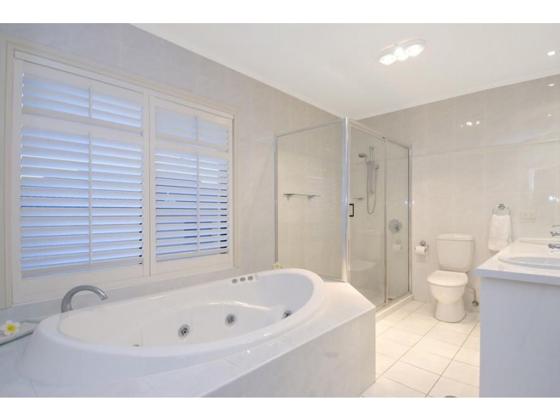 77 Chepstow Drive, Castle Hill NSW 2154