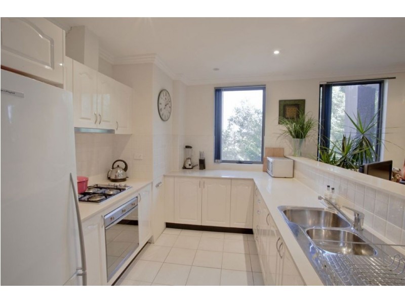 1 44-46 Cecil Ave, Castle Hill NSW 2154