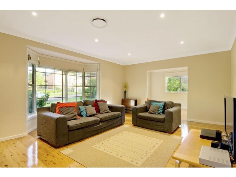 6 Ulundri Drive, Castle Hill NSW 2154