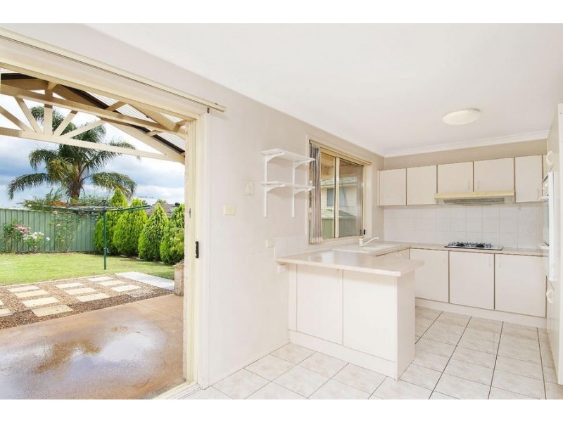 4 Sharrock Ave, Glenwood NSW 2768