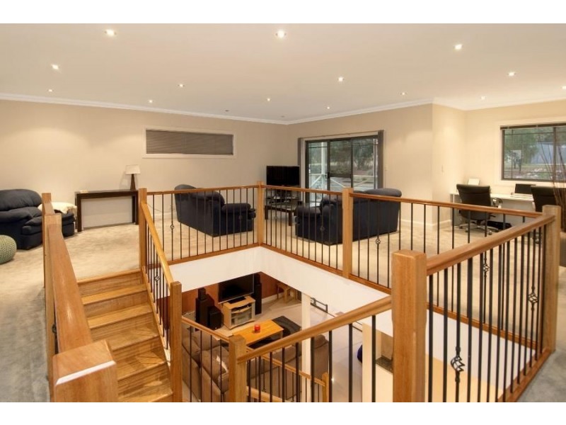 31 Clackmannan Road, Winston Hills NSW 2153