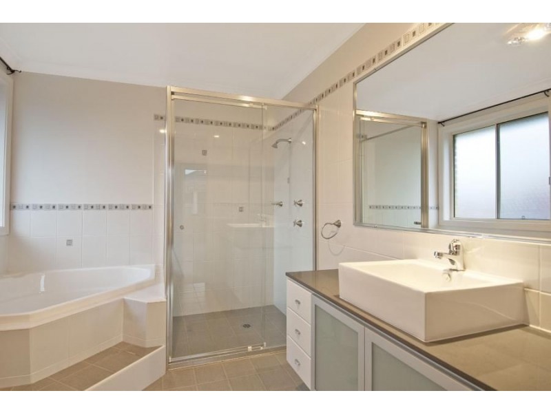 6 Finch Place, Castle Hill NSW 2154