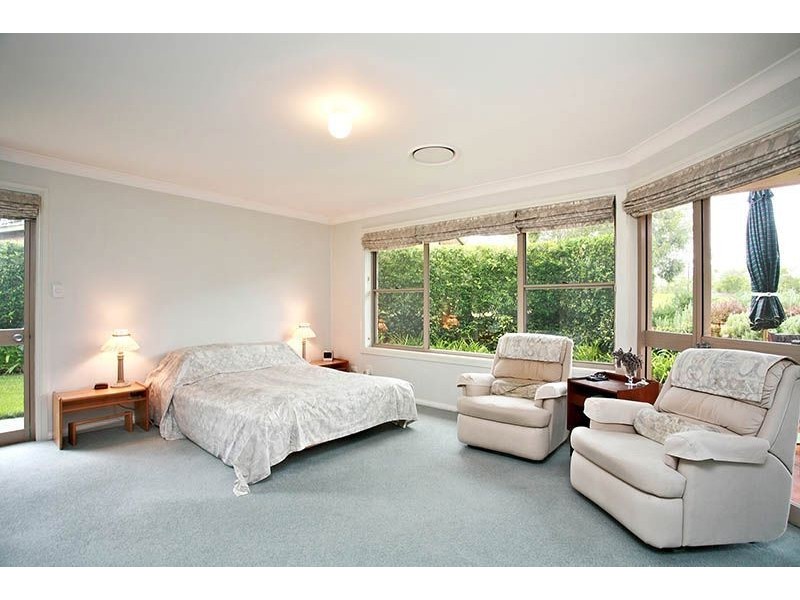 21 Castle Pines Dr, Baulkham Hills NSW 2153