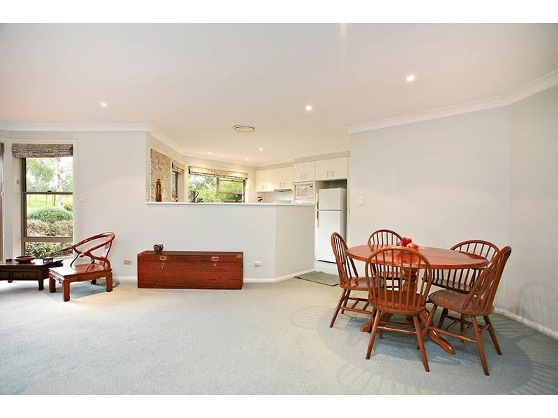 21 Castle Pines Dr, Baulkham Hills NSW 2153
