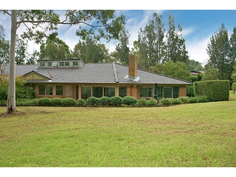 21 Castle Pines Dr, Baulkham Hills NSW 2153