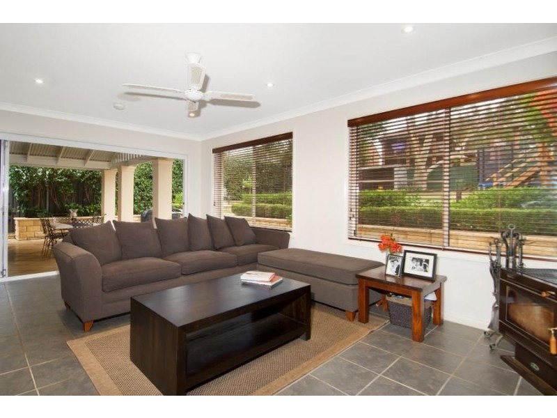 157 Caroline Chisholm Drive, Winston Hills NSW 2153