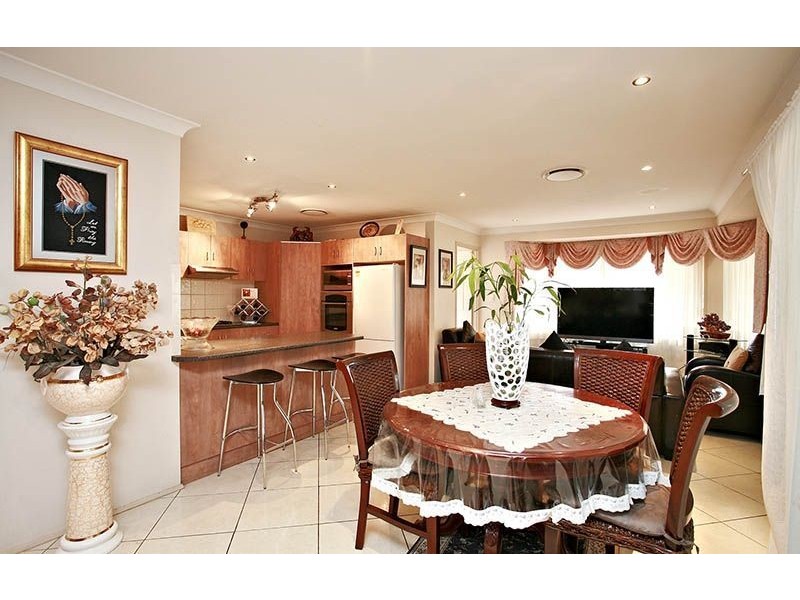 96 Zammit Avenue, Quakers Hill NSW 2763