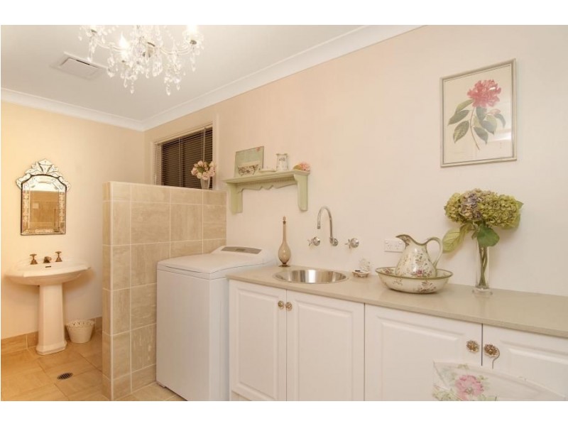 9 Almeria Avenue, Baulkham Hills NSW 2153