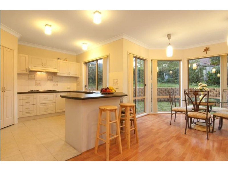 8 McBurney Place, Baulkham Hills NSW 2153