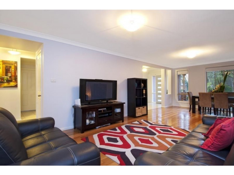 38 Millcroft Way, Beaumont Hills NSW 2155