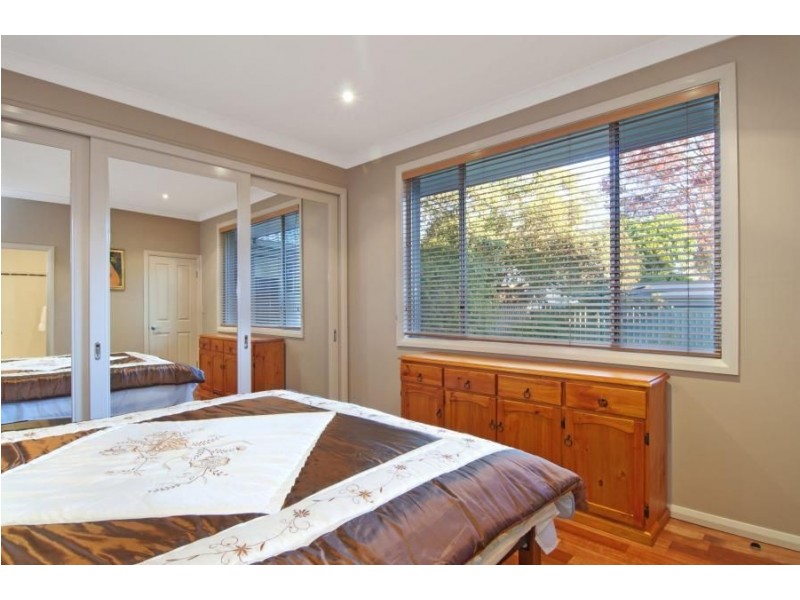 6 Mulgray Avenue, Baulkham Hills NSW 2153