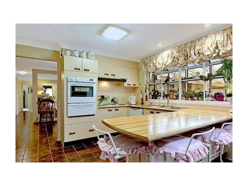 4 Penrhyn Place, Castle Hill NSW 2154
