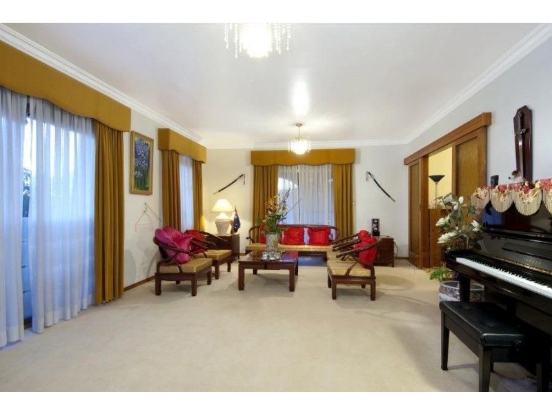 17 Tristania Court, Baulkham Hills NSW 2153