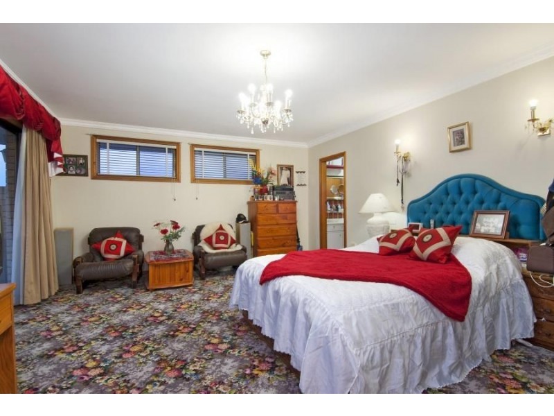 17 Tristania Court, Baulkham Hills NSW 2153