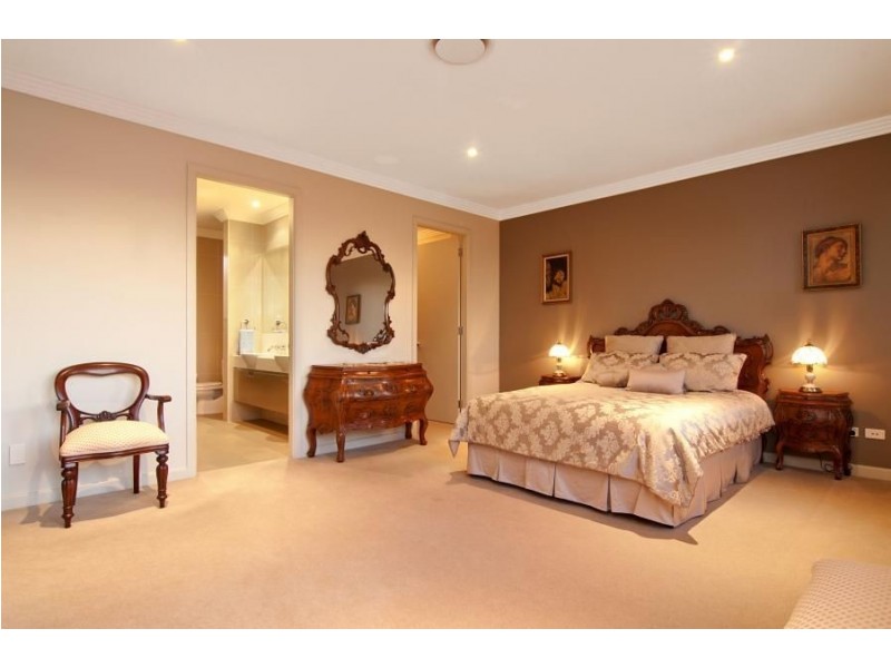 15 Westwood Way, Bella Vista NSW 2153