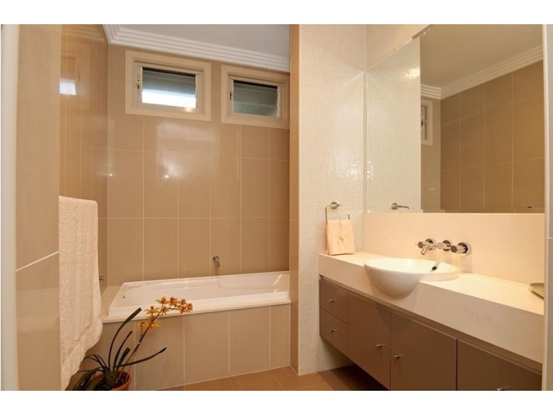 15 Westwood Way, Bella Vista NSW 2153